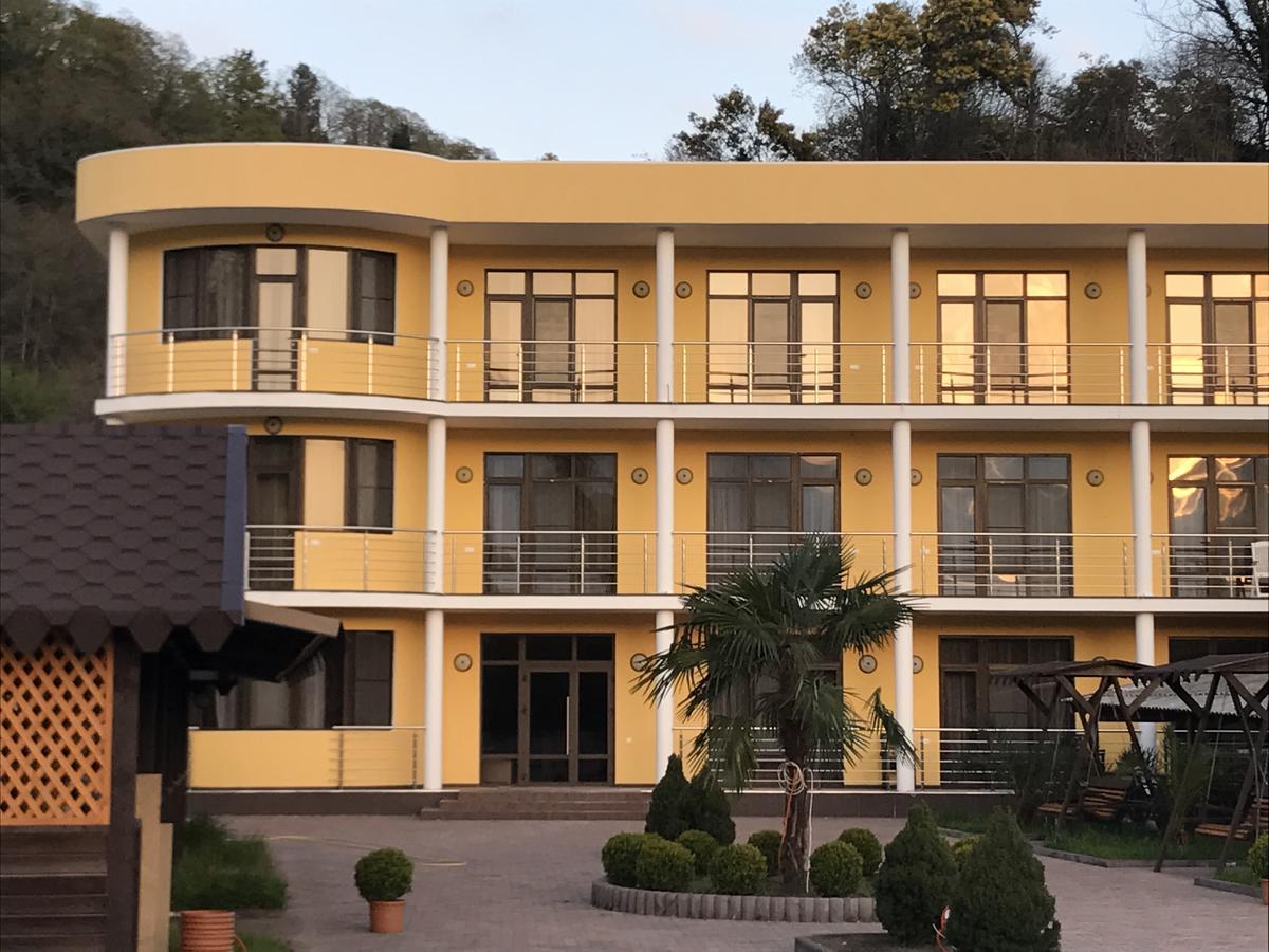 Hotel Danelyan Піцунда Екстер'єр фото