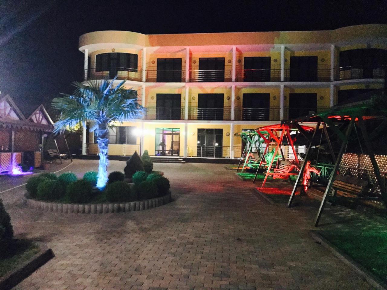 Hotel Danelyan Піцунда Екстер'єр фото